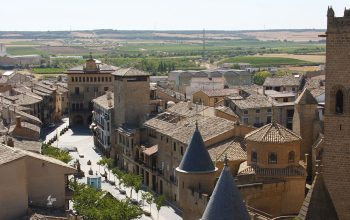Pamplona y Palacio Real de Olite desde Logroño
